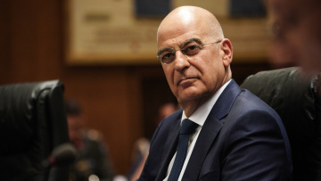 Sabah: Βολές κατά Δένδια λόγω των αναφορών του σε υφαλοκρηπίδα και 12 ν.μ. στο Αιγαίο