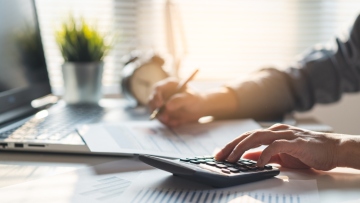 Φορολογικό νομοσχέδιο: 12 Fake news για τις ρυθμίσεις για τον περιορισμό της φοροδιαφυγής