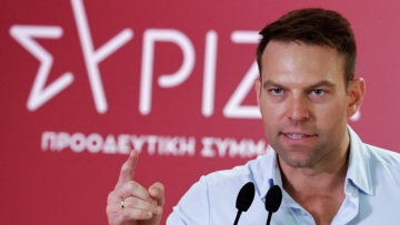 Τα μαζεύει ο Κασσελάκης για τα 37 δισ: Ο ΣΥΡΙΖΑ μας έβγαλε από τα μνημόνια, λέει σε νέα ανάρτηση