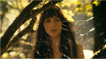 Madame Web: Βγήκε το πρώτο τρέιλερ με την Ντακότα Τζόνσον στον ρόλο σούπερ-ήρωα