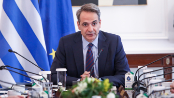 Κυβέρνηση: Πληροφορίες ότι έρχεται «δώρο Χριστουγέννων» με τα υπερέσοδα του Οκτωβρίου