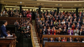 Πέδρο Σάντσεθ: Επανεξελέγη νέος πρωθυπουργός της Ισπανίας