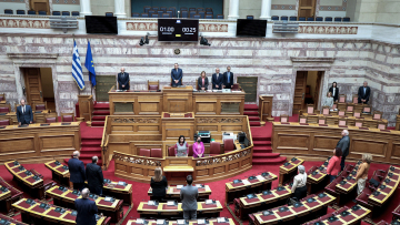 Πολυτεχνείο: Τα κόμματα της Βουλής για την επέτειο της εξέγερσης - Απουσίαζαν οι Σπαρτιάτες που χαρακτήρισαν «μύθευμα» όσα έγιναν