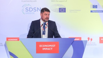 Χαρδαλιάς από το συνέδριο του Economist: Δεν αρκεί οι κυβερνήσεις να θέλουν, πρέπει οι πόλεις να μπορούν