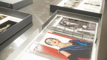 Μαρία Κάλλας: Η κορυφαία ντίβα της όπερας αποκαλύπτεται μέσα από μια νέα έκθεση της Εθνικής Λυρικής Σκηνής