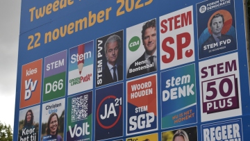 Ολλανδία: Τα πιο ασυνήθιστα κόμματα των βουλευτικών εκλογών - Συνταξιούχοι, αθλήματα και... σκύλοι