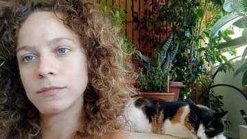 Έλλη Τρίγγου: «Τα γατιά μου με έχουν θεραπεύσει»