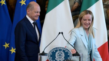 «Και οι Γερμανοί κάνουν λάθη» - Η ιταλική ειρωνεία μπροστά στο δημοσιονομικό φιάσκο του Βερολίνου