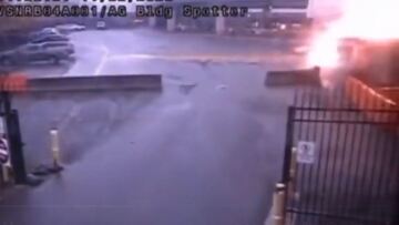 Η στιγμής της έκρηξης του ΙΧ με δύο νεκρούς σε γέφυρα στα σύνορα ΗΠΑ-Καναδά – Στο FBI η έρευνα (βίντεο)