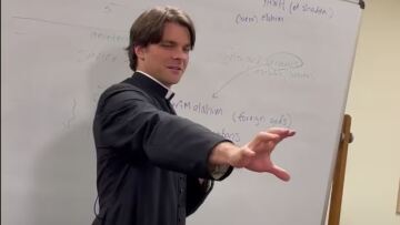 Αλαμπάμα: Σάλος με καθολικό ιερέα που «το έσκασε» στην Ιταλία με 18χρονη και μετά την παντρεύτηκε