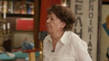 Μαρία Κωνσταντάρου: Ο συλλεκτικός καθρέφτης που θέλησε να πουλήσει η ηθοποιός