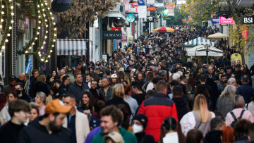 Μίνι ασφαλιστικό: Τι αλλάζει για εργαζόμενους συνταξιούχους, οφειλέτες και προπληρωμένες κάρτες ΟΠΕΚΑ