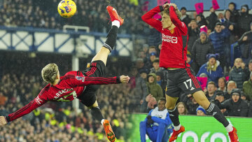 Ασύλληπτο «ψαλιδάκι» από τον Γκαρνάτσο - Θύμισε Κριστιάνο Ρονάλντο και πανηγύρισε με «Siu» - Δείτε βίντεο