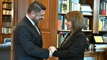 Τετ α τετ Χαρδαλιά με Σακελλαροπούλου - Ποιες είναι οι προτεραιότητες του νεοεκλεγέντος Περιφερειάρχη Αττικής