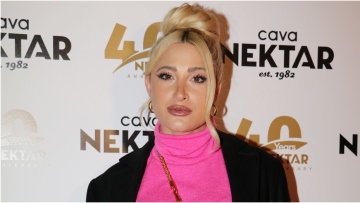 Ιωάννα Τούνη: Ξέγνοιαστες στιγμές με την οικογένεια της σε τζακούζι