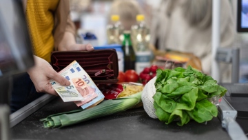 Eurostat: Στο 2,8% ο πληθωρισμός στην Ελλάδα τον Ιανουάριο, στο 1,7% στην Ευρωζώνη