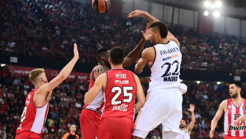 Euroleague, Ολυμπιακός - Ρεάλ Μαδρίτης 71-77: Δεν άντεξε έως το φινάλε - Βίντεο 
