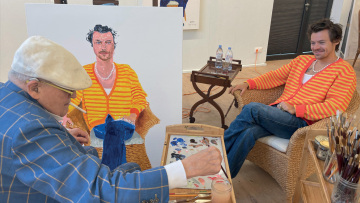 Όταν ο Χάρι Στάιλς συνάντησε τον θρυλικό ζωγράφο, Ντέιβιντ Χόκνεϊ