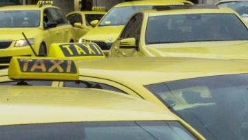 Ταξί: Απεργία σήμερα και αύριο στην Αττική για το φορολογικό νομοσχέδιο