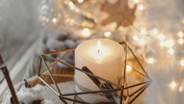 7 κεριά που θα κάνουν το σπίτι να μυρίζει Χριστούγεννα