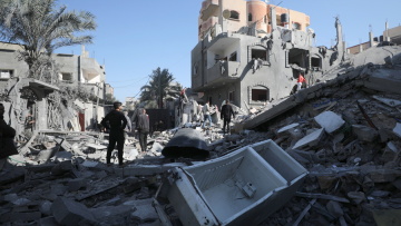 Γάζα: «Στα πρόθυρα διάλυσης» η Χαμάς λέει το Ισραήλ ενώ συνεχίζει το σφυροκόπημα στα νότια του θύλακα