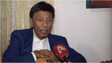 «Δεν πειράζω κανέναν, όσο μαύρος είμαι τόσο άσπρα είναι τα χαρτιά μου» λέει ο Παϊτέρης μετά τη σύλληψή του για χρέη προς το Δημόσιο