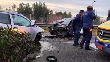 Τραγωδία στα Σπάτα: Δύο νεκροί έπειτα από τροχαίο 