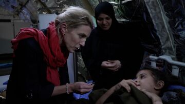 Οδοιπορικό του CNN σε νοσοκομείο της Γάζας: «Η τραγωδία βρίσκεται παντού»