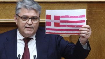 Νατσιός: «Ποιος εξοπλίζει τα παιδιά μας με τα σύγχρονα ηλεκτρονικά αποβλακωτικά;»