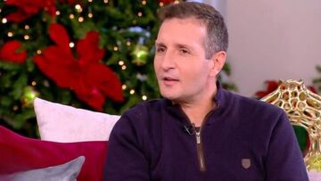 Δημήτρης Μπάσης: Ο πατέρας μου δεν ήθελε να ασχοληθώ με το τραγούδι, δεν ήθελε να φύγω από το χωριό