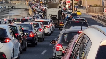 Τέλη κυκλοφορίας: Παράταση λίγων ημερών προανήγγειλε ο Χάρης Θεοχάρης