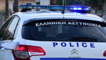 Αθήνα: Χειροπέδες σε 75χρονο που κινούνταν αντίθετα στη Λεωφόρο Βασιλίσσης