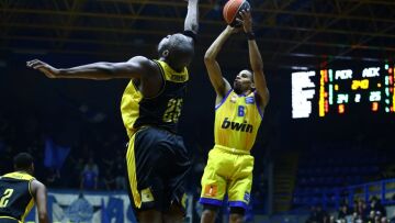 Stoiximan Basket League, Περιστέρι bwin- ΑΕΚ 89-78: Έστειλε την Ένωση στους «αιώνιους» με... τρίποντα κάλαντα