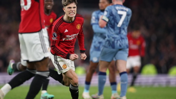 Premier League, Μάντσεστερ Γιουνάιτεντ - Άστον Βίλα 3-2: Τρίποντο με επική ανατροπή - Δείτε τα γκολ 