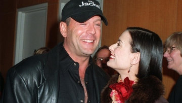 Μπρους Γουίλις: Δημοσίευμα υπονοεί ότι η Ντέμι Μουρ μετακόμισε δίπλα του γιατί πλησιάζει το τέλος του