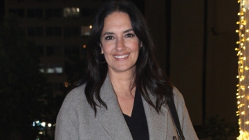 Νόνη Δούνια: Λόγω εμμηνόπαυσης έχω πάντα μία βεντάλια στην τσάντα μου