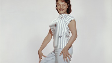 Κοντό παιδί στα 80s: Δεν ήταν εύκολο, ειδικά αν δεν είχες τα ψυχικά εργαλεία να αντιμετωπίσεις τα στερεότυπα