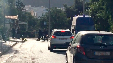 Στον ανακριτή ο 35χρονος που σκότωσε τον πατέρα του στο Περιστέρι