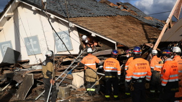 Σεισμός στην Ιαπωνία: Μάχη με το χρόνο για την εύρεση επιζώντων - Τουλάχιστον 84 οι νεκροί