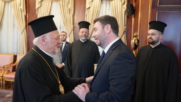 Συνάντηση του Νίκου Ανδρουλάκη με τον Οικουμενικό Πατριάρχη Βαρθολομαίο