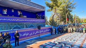 Ιράν: Ραΐσι και Φρουροί της Επανάστασης ορκίζονται «εκδίκηση» για τους 89 νεκρούς στην Κερμάν