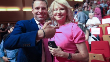 Τζάκρη για την ΚΟ του ΣΥΡΙΖΑ στις Σπέτσες: Οι βουλευτές θα μείνουν σε ξενοδοχείο, μίλησα με όλους, δεν αντέδρασε κανείς