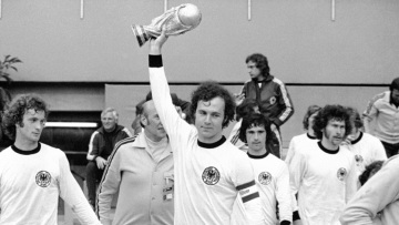 Φραντς Μπεκενμπάουερ: Ο άνθρωπος που φώναζαν «Κάιζερ» - Η ζωή και η καριέρα ενός από τους πιο επιδραστικούς ποδοσφαιριστές όλων των εποχών