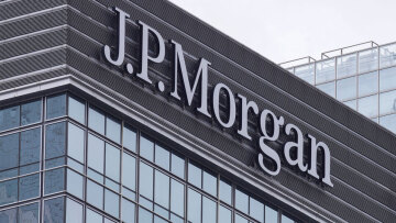 JP Morgan για ελληνικές τράπεζες: Στοίχημα οι ασφαλιστικές συνεργασίες και οι διανομές μερισμάτων