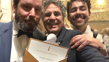 Χρυσές Σφαίρες - Μαρκ Ράφαλο: Η ενθουσιώδης ανάρτηση για το βραβείο του Poor Things