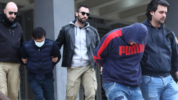 Θεσσαλονίκη: «Τα έκανε όλα ο φίλος μου» λέει ο σύντροφος της 41χρονης - «Απείλησε να με σκοτώσει» υποστηρίζει ο συνεργός