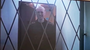 Ρωσία:  Αστεία για το «πάρτι γυμνών» στη Μόσχα έκανε ο Ναβάλνι με τον δικαστή σε βιντεοσύνδεση