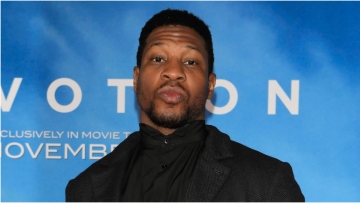 Τζόναθαν Μέιτζορς: Δεν θα υποδυθεί τον Ντένις Ρόντμαν μετά την καταδίκη του για ενδοοικογενειακή βία