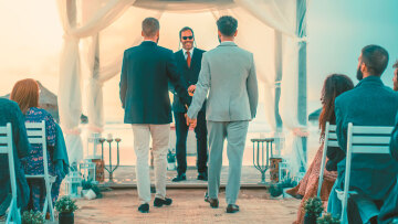 Η παρουσίαση του νομοσχεδίου για τα ομόφυλα ζευγάρια στο υπουργικό: Μπαίνει τέλος στις διακρίσεις