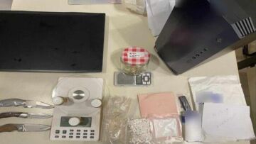 Παρέλαβε δέμα με κοκαΐνη που εστάλη από το Ηνωμένο Βασίλειο